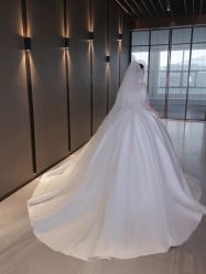-不晚国际婚纱礼服