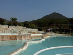 -十万大山布透温泉