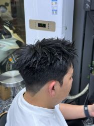 -藤野造型专业烫染接发