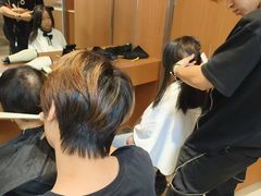 -首脑美容美发化妆美甲培训学校(龙岗校区)