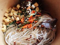 酸辣粉-良品铺子(五角场万达店)