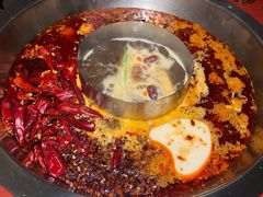 菌菇汤鸳鸯锅底-谭鸭血老火锅(龙湖宝山天街店)