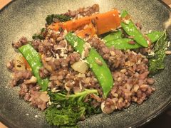手撕牛肉杂粮炒饭-玛格萝妮比萨屋(四平店)