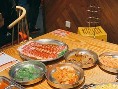-青瓦炭韩潮烤肉(花园道店)