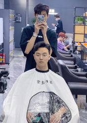 -藤野造型•烫染专业店