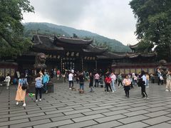 -峨眉山报国寺
