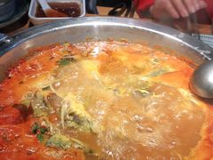 -野山舂·贵州现舂酸汤火锅(鸿通城店)