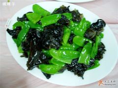 木耳清炒荷兰豆-九头鸟酒家(四道口店)