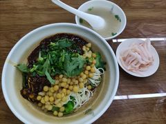 -耙豌豆重庆小面