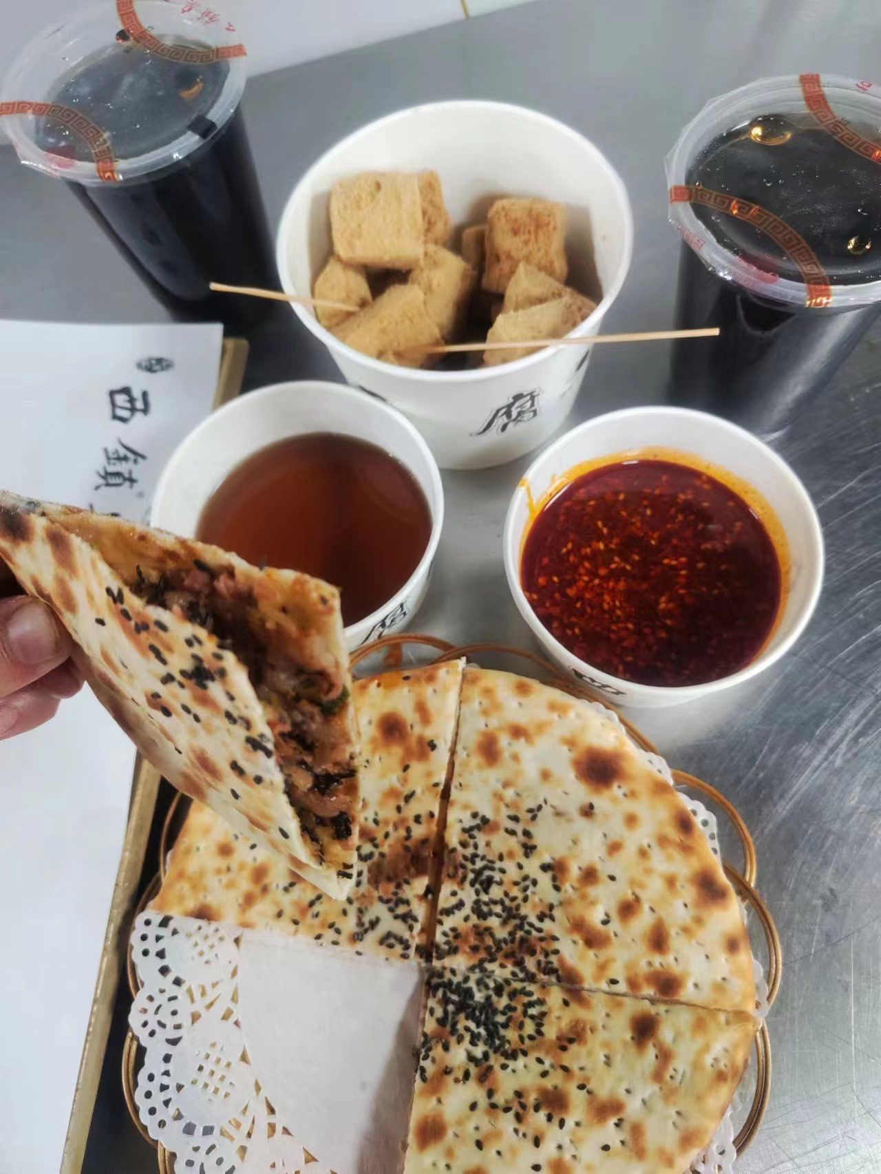 西镇臭豆腐,青岛老牌网红小吃!