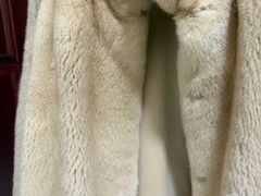 -肃宁华斯国际裘皮城