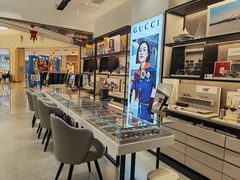 -博士眼镜集团石人工眼镜(虹口万泰店)