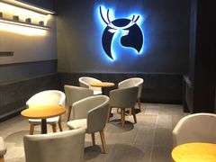 用餐区-瑞幸咖啡(新世界中心店)