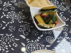 -八两八金·莱芜特色炒鸡(市南漳浦路店)