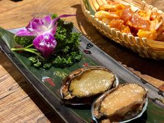 跳天鹅湖的鲍鱼-碳说品道.瓦片烤肉.海鲜烧烤(中华路店)
