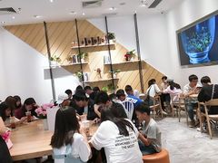 等位区-CoCo都可(东城国贸店)