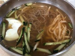 -拌来拌去石鍋拌飯(文鼎店)