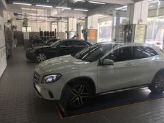 -奔驰上海利星(七宝店)