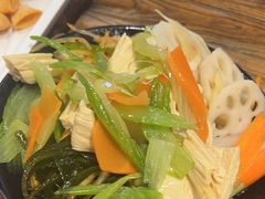 -平娃三宝烧烤·面食(南小街店)