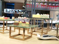 面包甜点陈列柜-金海湾自助餐厅(金陵饭店)