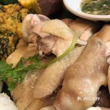 吸引眼球的这一簸箕耀眼的海南特色美食