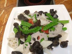 -慈心素食馆(绳金塔店)
