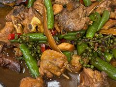 -八两八金·莱芜特色炒鸡(市南漳浦路店)