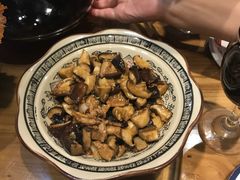 肉啥啥……香菇-味窑餐厅