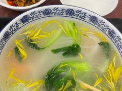 -火烧房子菊花米线(兴盛路店)