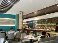 -金马门国际美食百汇(珞喻路店)