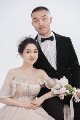 点击看大图 -挪娅婚纱摄影皇家会所