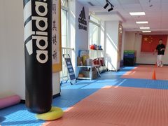 -adidas壹跆运动馆(世纪经贸大厦店)