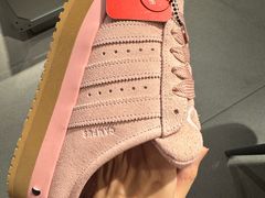-adidas(滔搏朝阳大悦城店)