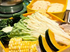 -润园四季椰子鸡火锅(卓越INTOWN店)