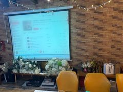 -玩坞轰趴馆·户外团建聚会主题生日派对馆(世豪广场店)