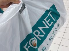 -福奈特洗衣·洗鞋·奢侈品护理(百联中环店)