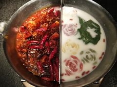 -湊湊火锅·茶憩(新中关购物中心店)