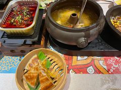 -云海肴·汽锅鸡·云南菜(天山百盛优客店)