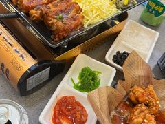 -豚妈妈汤饭·部队锅(南京东路店)