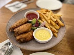 香炸鸡翅配薯条-Money Shops(愚园路店)