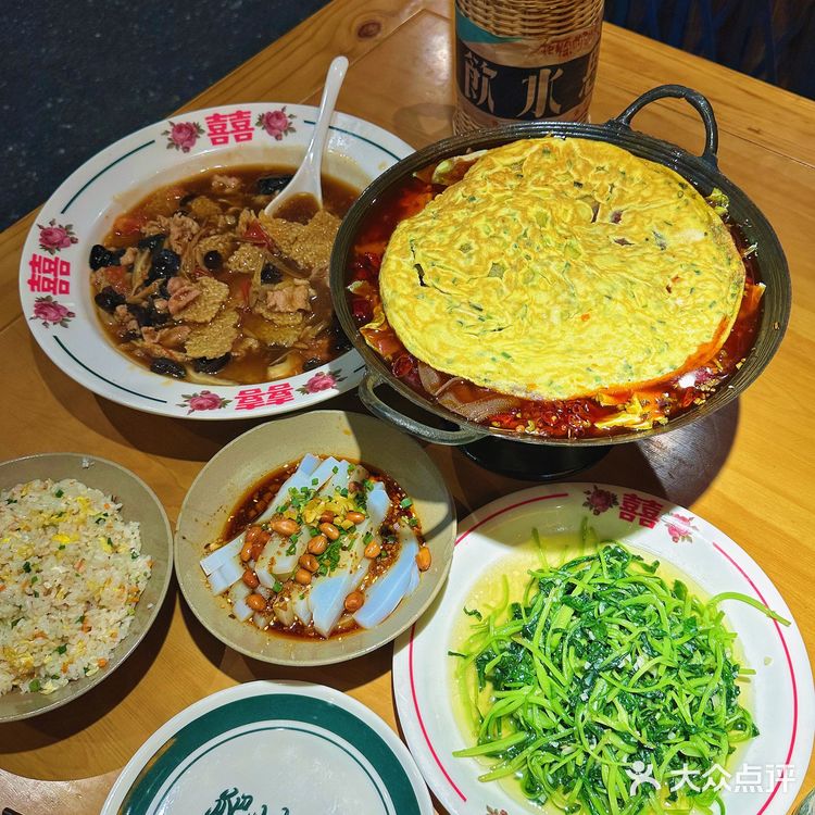 京妞儿美食｜排队一小时‼️只为吃到这口儿重庆冒血旺