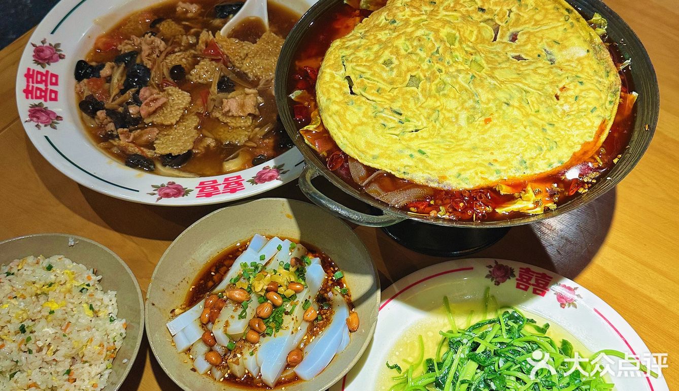 京妞儿美食｜排队一小时‼️只为吃到这口儿重庆冒血旺