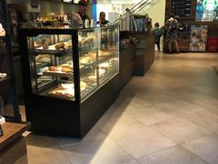 面包甜点陈列柜-星巴克(万都店)