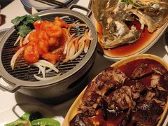 -八府香鸭·啫啫煲(华山路店)