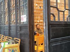 -猫的天空之城概念书店(杭州南宋御街店)