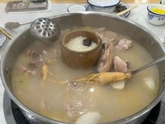 -朴小妹人参鸡汤火锅(长白山万达店)