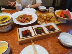 -唐山宴百姓府邸院落中餐