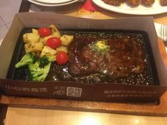 -必胜客(城西银泰店)