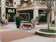 -王府井奥莱临潼小镇(临潼店)