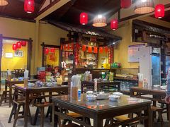 -富正毅三下锅·湘西韵味(天门山索道店)